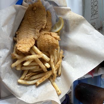 Long Doggers - Indialantic - Fried grouper basket - Seafood Near Me - Indialantic, Florida