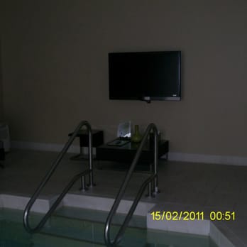 Avani Spa - Inside the sanctuary suite - Day Spas Near Me - Fontana, Wisconsin