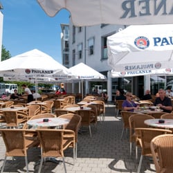 Piazza-Lounge