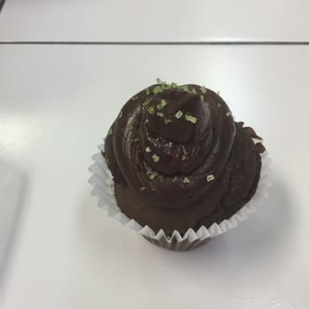 That's The Cake Bakery - Chocolate mint cupcake - Bakeries Near Me - Arlington, Texas That's The Cake Bakery - Chocolate mint cupcake - Bakeries Near Me - Arlington, Texas