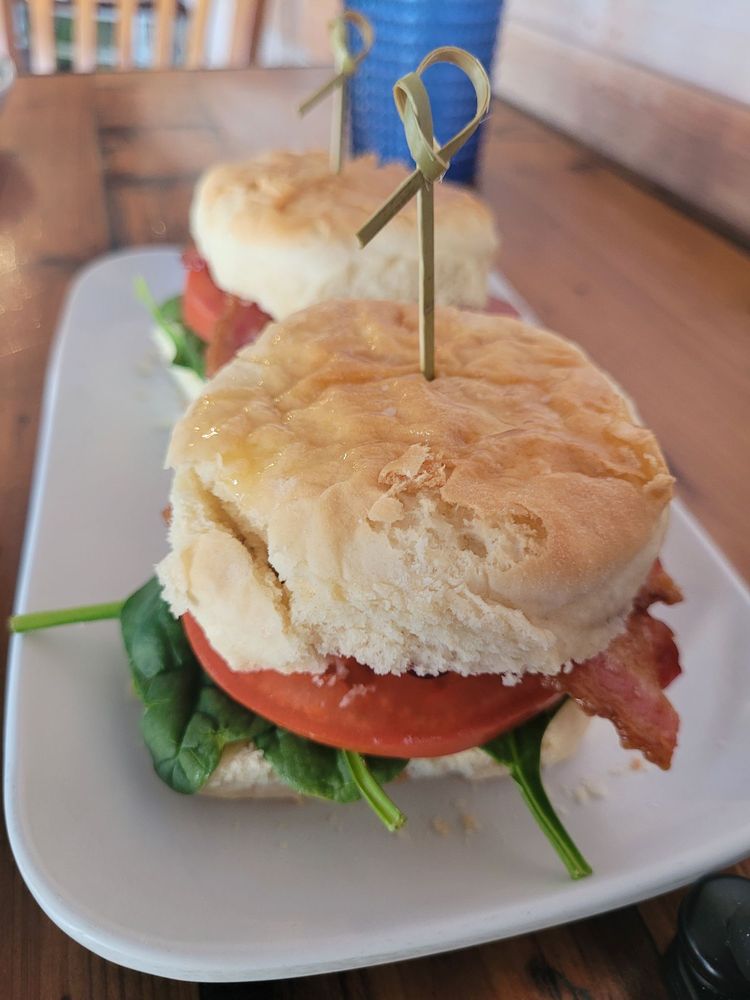 MAPLEWOOD DELI AND COFFEEHOUSE with photos Updated August 2024 21