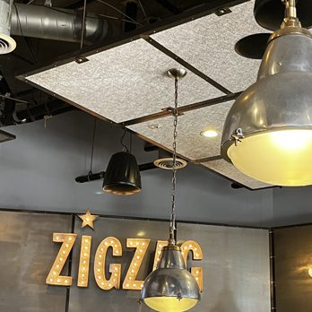 ZIGZAG Pizza - Fat pills! They have GF Cauli Crust - Salad Near Me - Oceanside, California