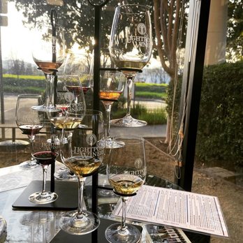 Lightpost Winery - Wine Tasting Room Near Me - Morgan Hill, California