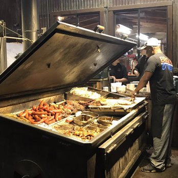 Hard Eight BBQ - Meat station - Barbeque Near Me - The Colony, Texas