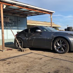 Johnnys Tires