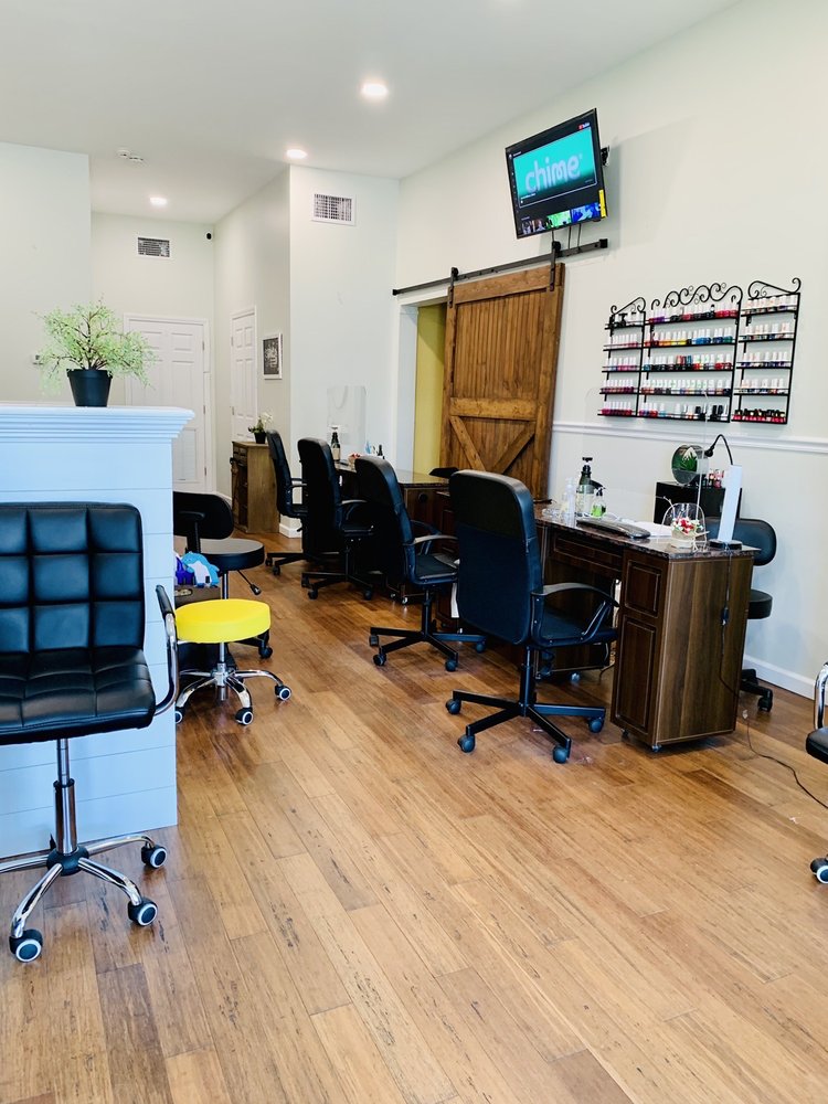 DIVINE NAILS & SPA Updated August 2024 2351 Boston Post Rd