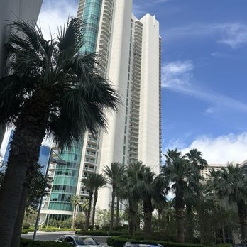 Turnberry Towers West - Apartments Near Me - Las Vegas, Nevada Turnberry Towers West - Apartments Near Me - Las Vegas, Nevada