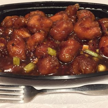 Chi Thai - Carryout General Tso's Chicken is big enough for lunch again tomorrow, with the rice.  #UpCloseSavor XP - Chinese Near Me - Columbus, Ohio