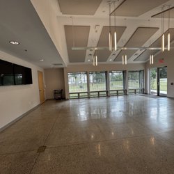 Point of View International Retreat and Research Center - Empty main room