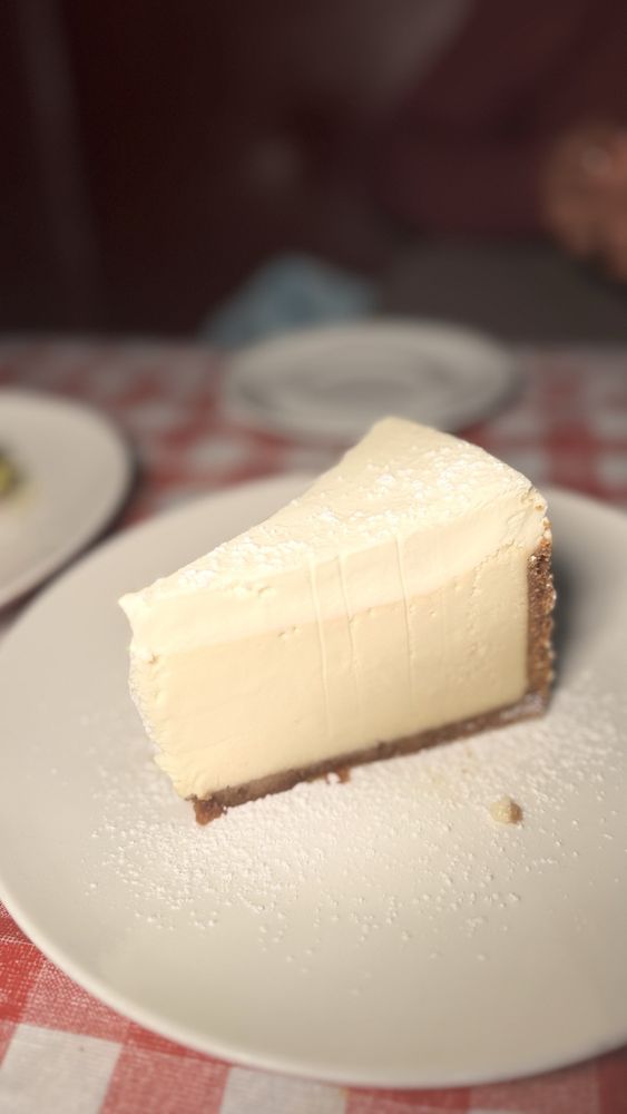 Roma Deli & Restaurant - Photo 3