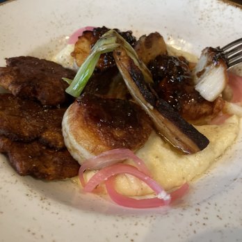 Singletree Heritage Kitchen - Scallops (side replaced with plantains) - New American Near Me - Waynesville, North Carolina