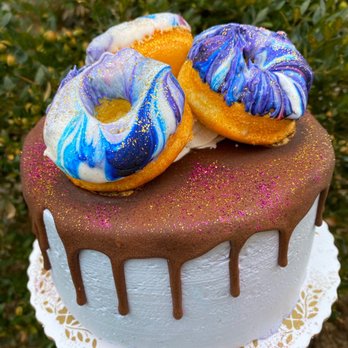 Manhattan Sweets Boutique Bakery - Cake... inside: vanilla and chocolate cake, chocolate pudding and Oreo buttercream. - Bakeries Near Me - Islip, New York Manhattan Sweets Boutique Bakery - Cake... inside: vanilla and chocolate cake, chocolate pudding and Oreo buttercream. - Bakeries Near Me - Islip, New York