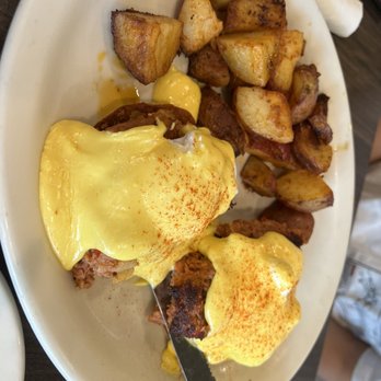 Ball Square Cafe - Egg Benedict - Breakfast & Brunch Near Me - Somerville, Massachusetts