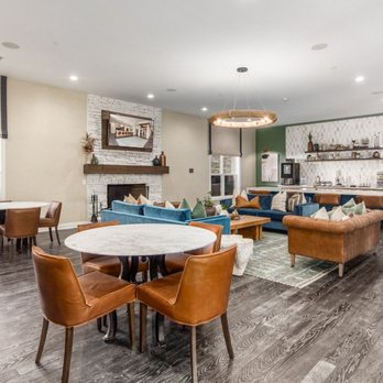 Berkley House - Clubhouse - Apartments Near Me - Upper Arlington, Ohio