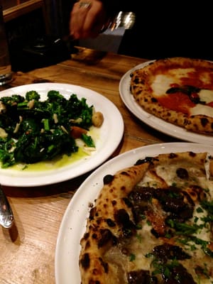 Brunetti Pizza by null