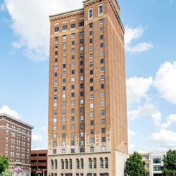 Leland Tower Apartments