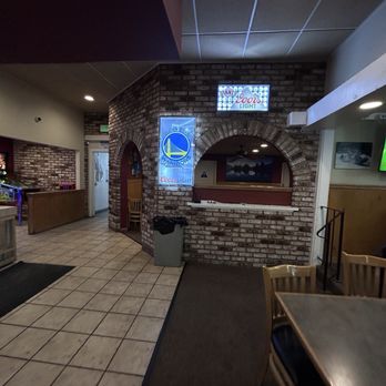 Mountain Mike's Pizza - Inside - Pizza Near Me - Pacific Grove, California