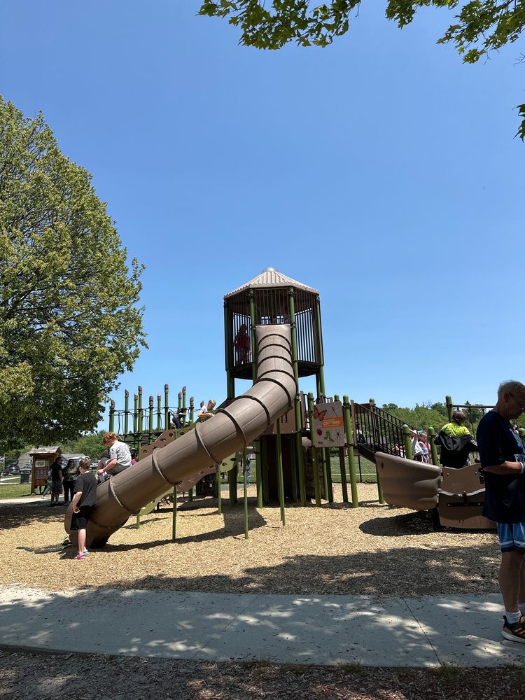 FRIENDSHIP PARK ROBERTS FIELD Updated November 2024 272 Old