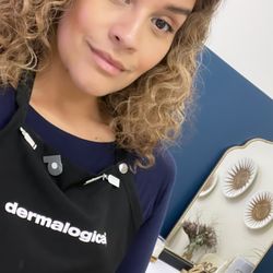 SKN Galaxy - Meet Vee, your evening Licensed Esthetician, who specialized in Skin Treatments, Brow Shaping/Tinting, and Lashlifts.