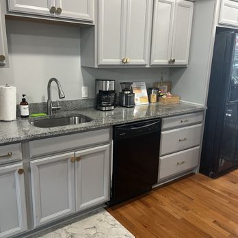 Pristine Cleaning by Nicole - Air Bnb kitchen - Home Cleaning Near Me Pristine Cleaning by Nicole - Air Bnb kitchen - Home Cleaning Near Me