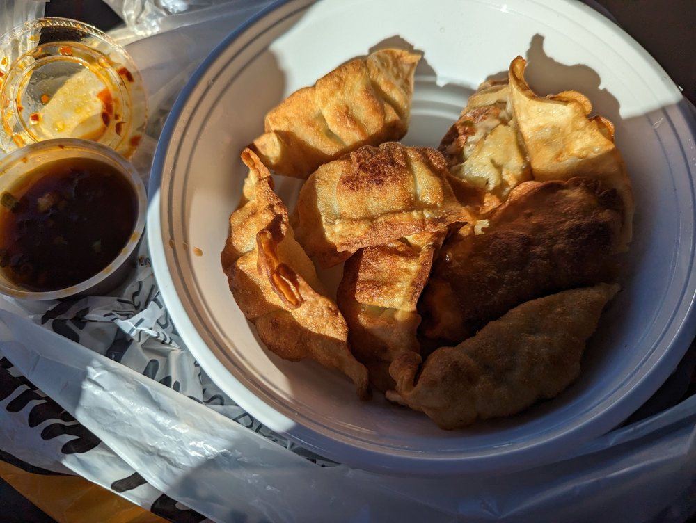 KING WOK Updated July 2024 24 Photos & 29 Reviews 7405 Sunset