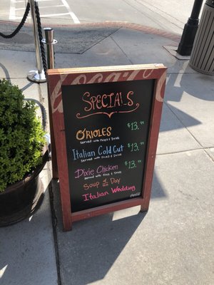 Harbor East Delicatessen & Pizzeria by null