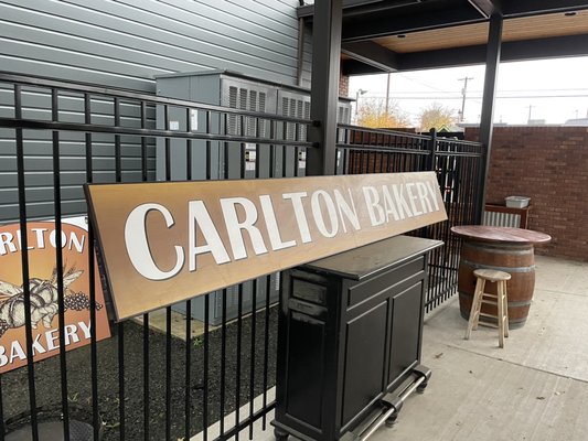 Carlton Bakery by null
