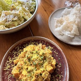 Cesar salad and tuna tar tar