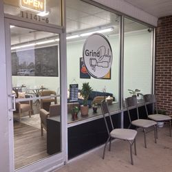 Grind Daily - Outside of coffee shop