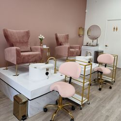 Pellegrini Beauty Studio - Pedicure station