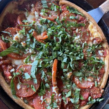 Rance's Chicago Pizza - Pizza deep dish - Pizza Near Me - Long Beach, California