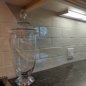 Premier Floor Covering - Back splash kitchen subway tile. - Carpeting Near Me - Grass Valley, California Premier Floor Covering - Back splash kitchen subway tile. - Carpeting Near Me - Grass Valley, California