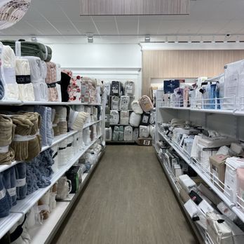HomeGoods - 6/18/25 Departments. - Home Decor Near Me - Alameda, California
