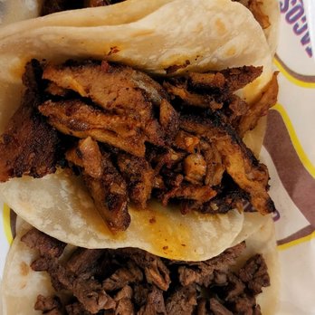 Tacos Calafia - Downtown - 2 adobada tacos ans 1 carne asada taco on flour tortilla - Tacos Near Me - Phoenix, Arizona