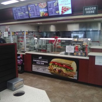Casey's - Deli looks open - Pizza Near Me - Pratt, Kansas
