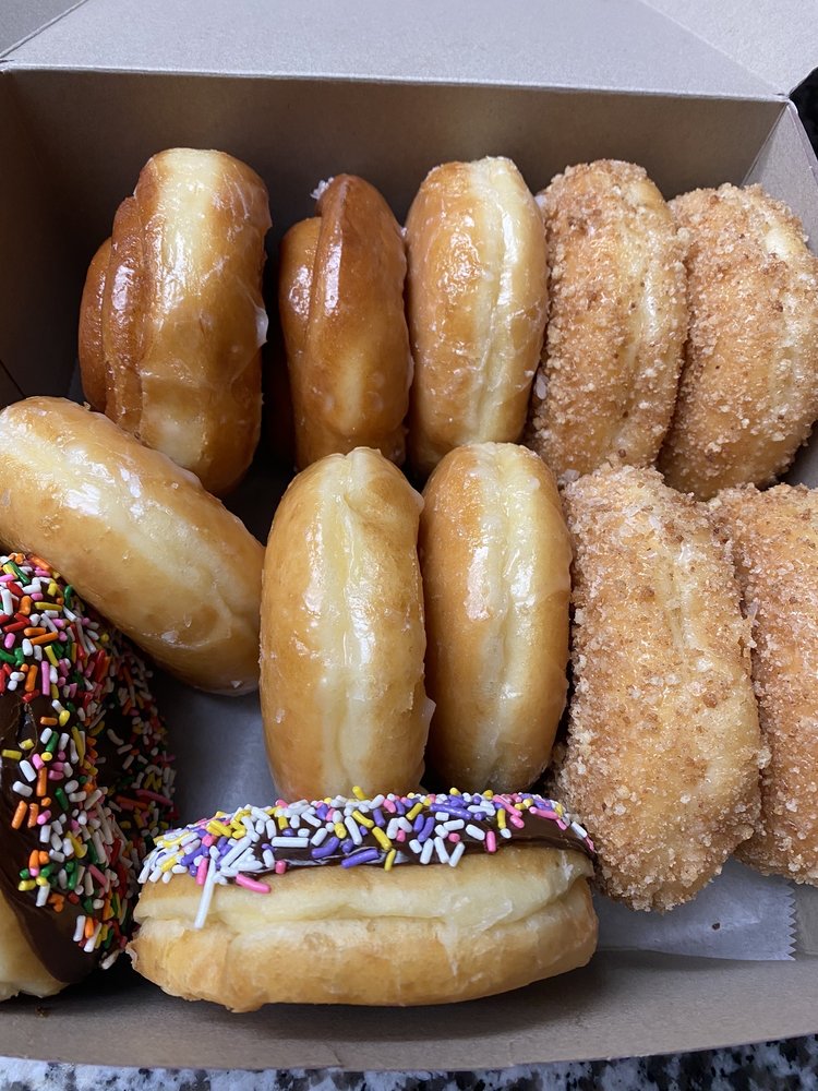 CHRISTY’S DONUTS Updated May 2024 31 Photos & 28 Reviews 25030
