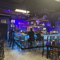 Drunken Parrot Saloon - Bar