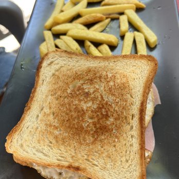 Cafeteria Avemay - Restaurants Near Me - Bilbao, BI