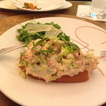 GIADA - Lobster 'roll' with arugula salad - Italian Near Me - Las Vegas, Nevada