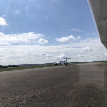 Olive Branch Airport - Perfect day - Airports Near Me - Olive Branch, Mississippi