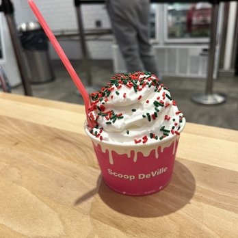 Scoop DeVille - Christmas tree cake - Ice Cream & Frozen Yogurt Near Me - Philadelphia, Pennsylvania Scoop DeVille - Christmas tree cake - Ice Cream & Frozen Yogurt Near Me - Philadelphia, Pennsylvania