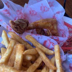 WingBucket - Wing and tender