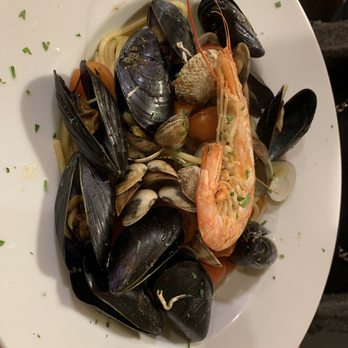 Elettra - Seafood Spaghetti - Italian Near Me - Rome, RM Elettra - Seafood Spaghetti - Italian Near Me - Rome, RM