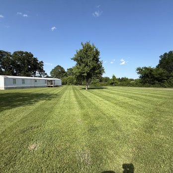 Phillips Outdoor Service - Lawn Services Near Me - Ragland, Alabama Phillips Outdoor Service - Lawn Services Near Me - Ragland, Alabama