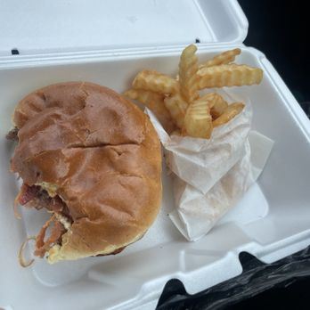 Nelson’s Burger Bar - Southern BBQ Burger - Burgers Near Me - Tallahassee, Florida Nelson’s Burger Bar - Southern BBQ Burger - Burgers Near Me - Tallahassee, Florida