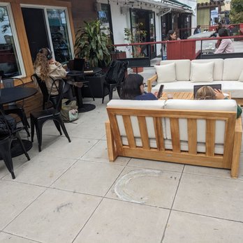 Kozy - Patio - Coffee & Tea Near Me - Goleta, California