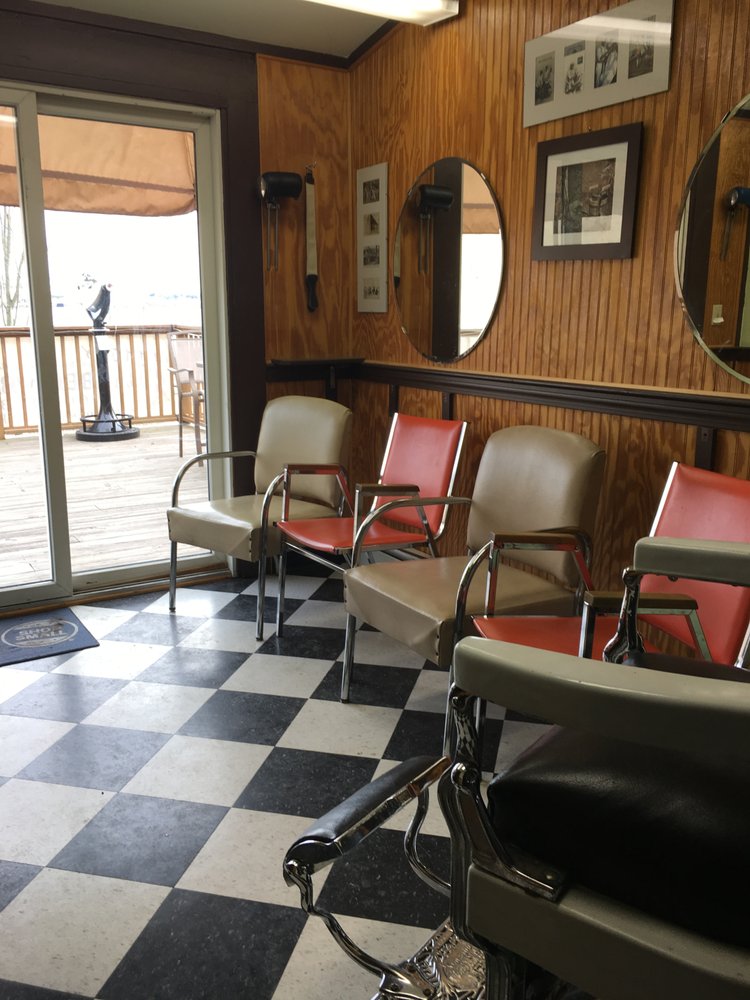 OTTO’S BARBER ON BANK 10 Photos & 20 Reviews 66 Bank St, New London