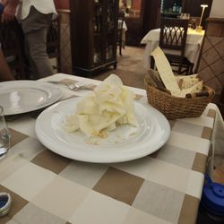 La Piccola Toscana - Peppering and Pear