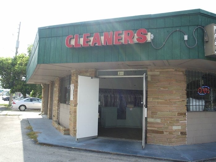 ADAMS DRY CLEANERS Updated September 2024 18 Reviews 2525 E South St, Orlando, Florida