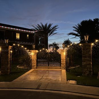 Christopher's Christmas Light Installation - Gates - Holiday Decorating Services Near Me Christopher's Christmas Light Installation - Gates - Holiday Decorating Services Near Me